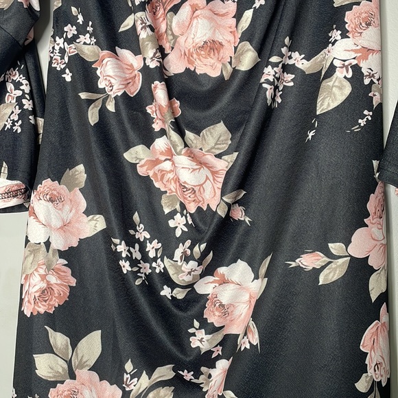 YOINS Floral Dress - Picture 4 of 5